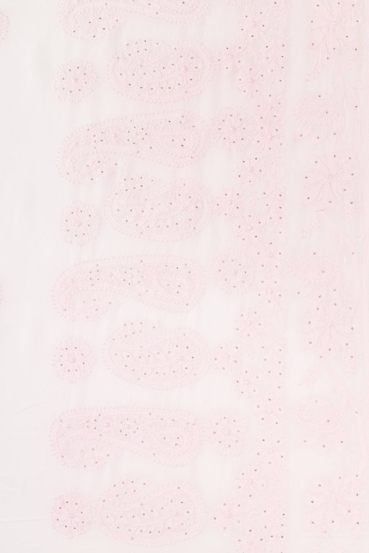 Border image of Rose pink Dual Tone Georgette Saree with Embroidery on the body and Embroidery Border. 