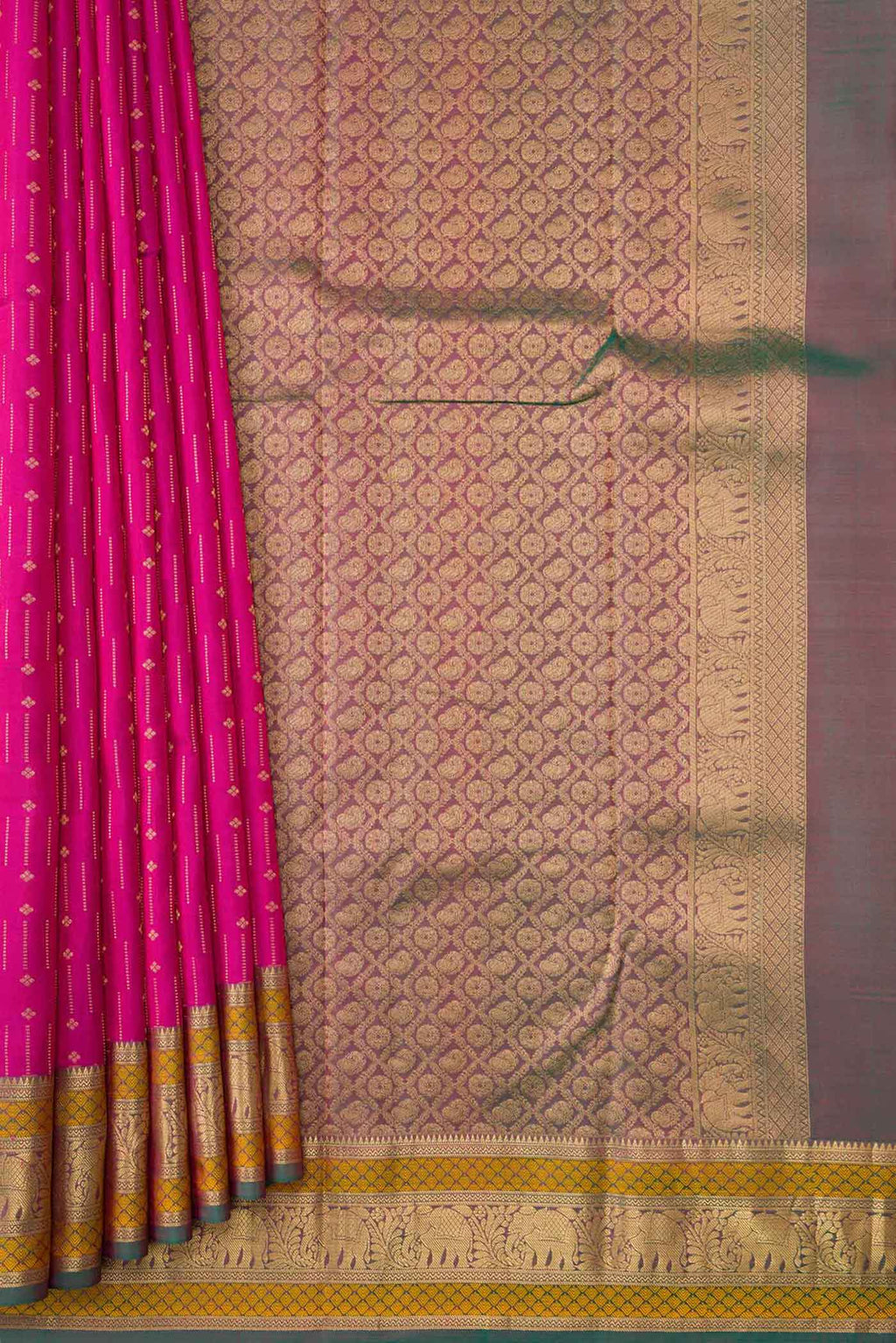pleats pallu