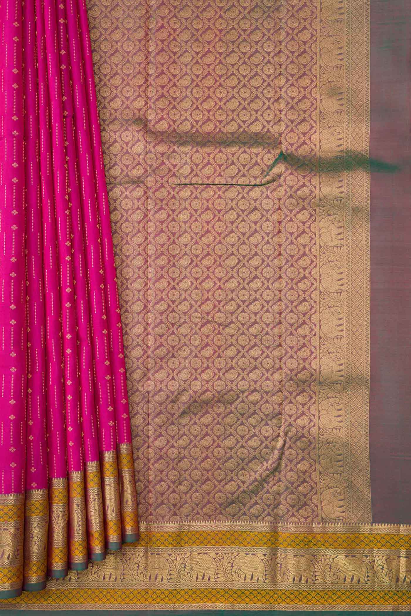 pleats pallu