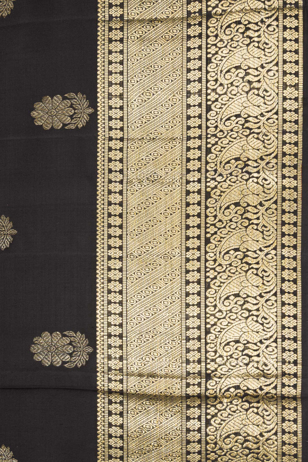 Border image of Black Dual Tone Kanjivaram Silk Saree with Zari Butta on the body and Zari Border. 