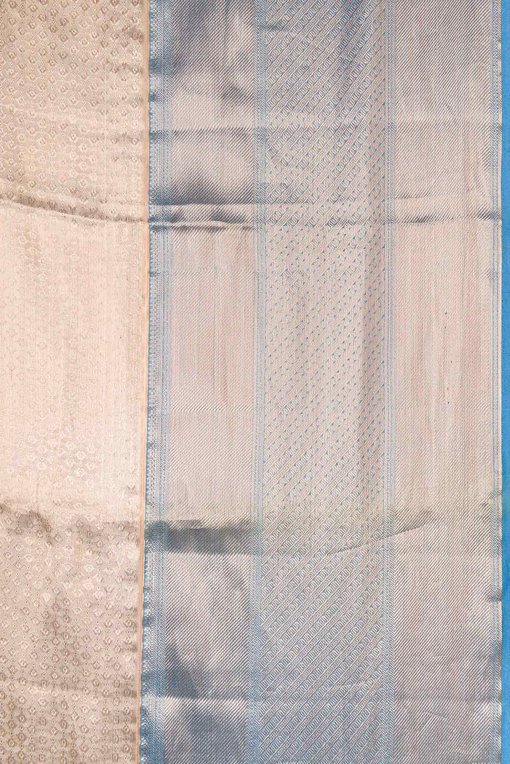 Border image of Gold Dual Tone Kanchipuram Tissue Silk Saree with Zari Brocade on the body and Zari Border. 