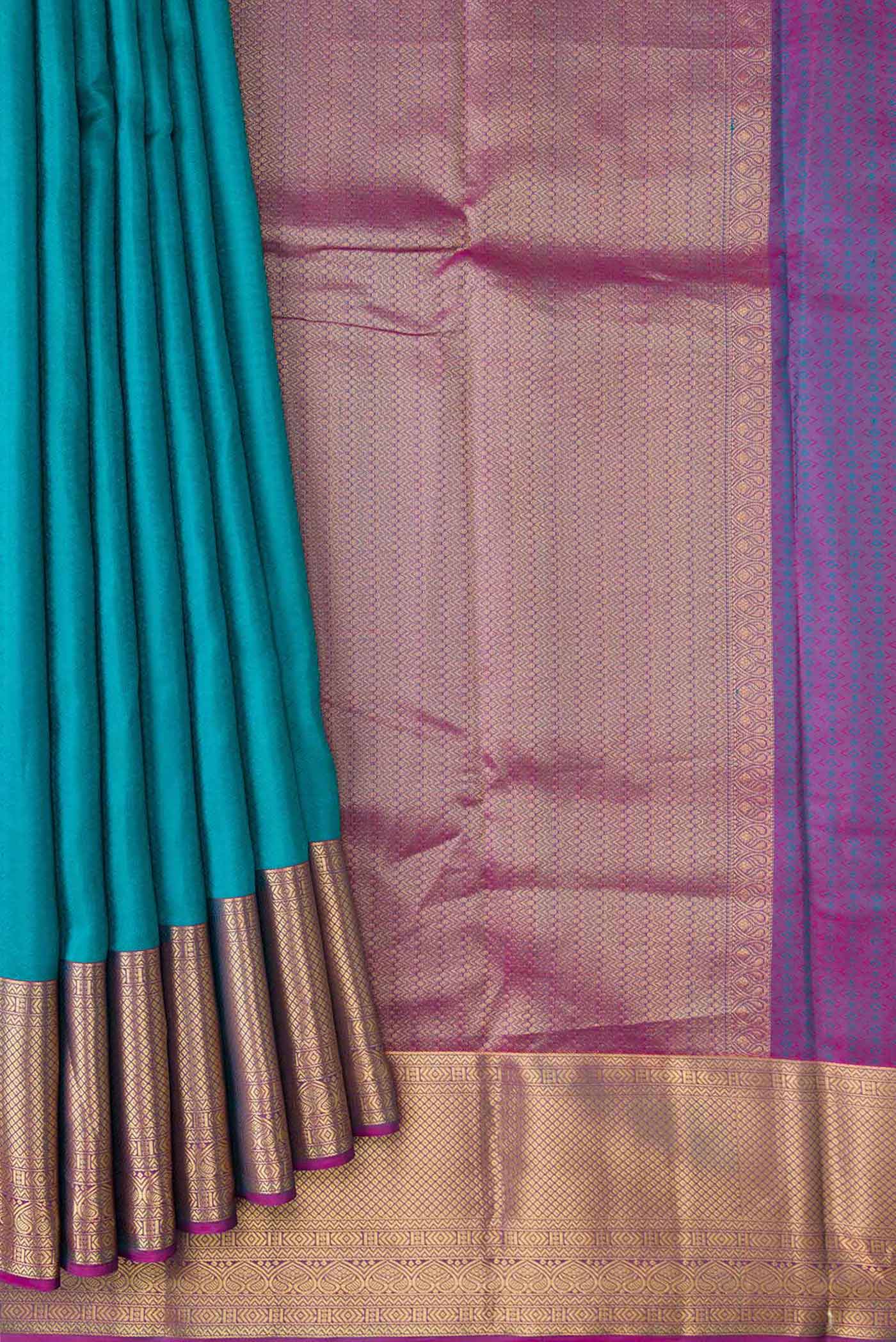 pleats pallu