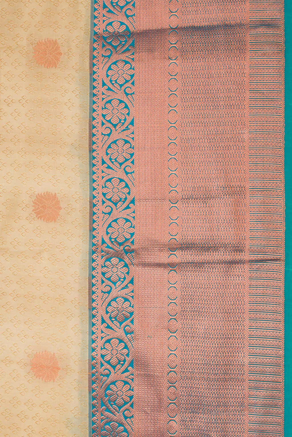 Border image of Beige Dual Tone Kanchipuram Silk Saree with Jacquard With Zari Butta on the body and Zari Border. 