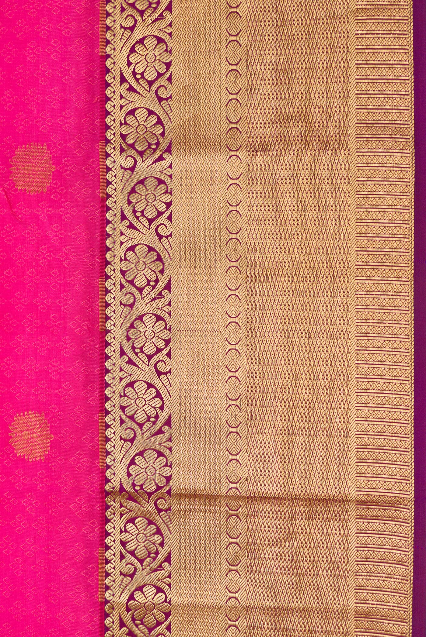 Border image of Pink Dual Tone Kanchipuram Silk Saree with Jacquard With Zari Butta on the body and Zari Border. 