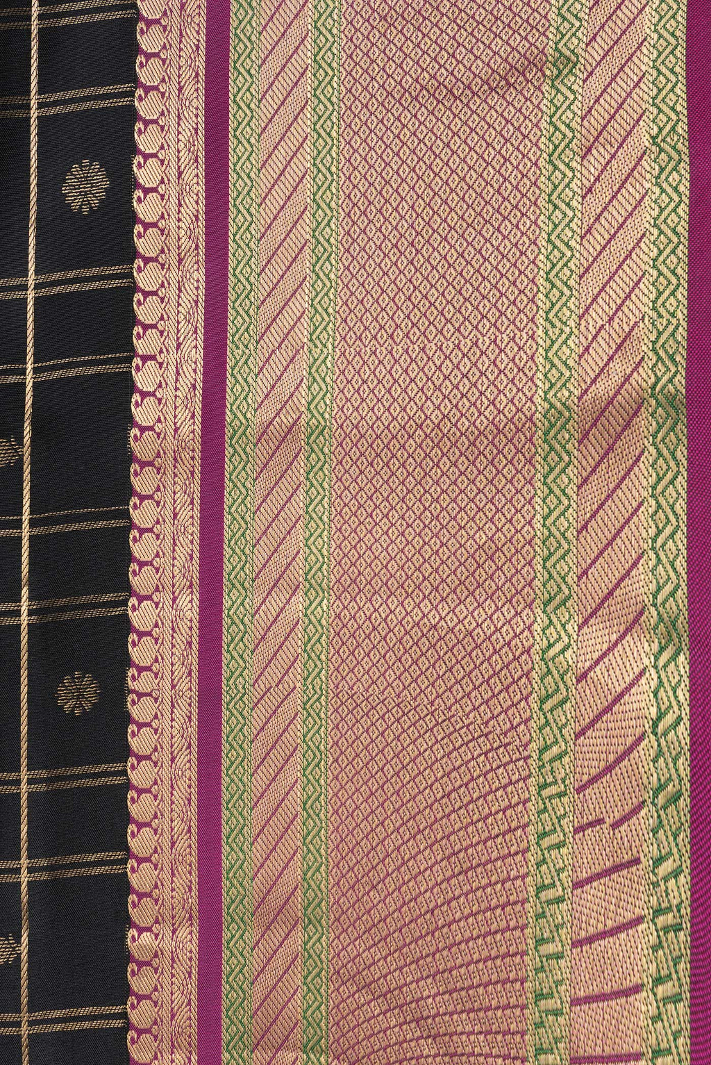 Border image of Black Dual Tone Kanchipuram Silk Saree with Checked design on the body and Zari Border. 