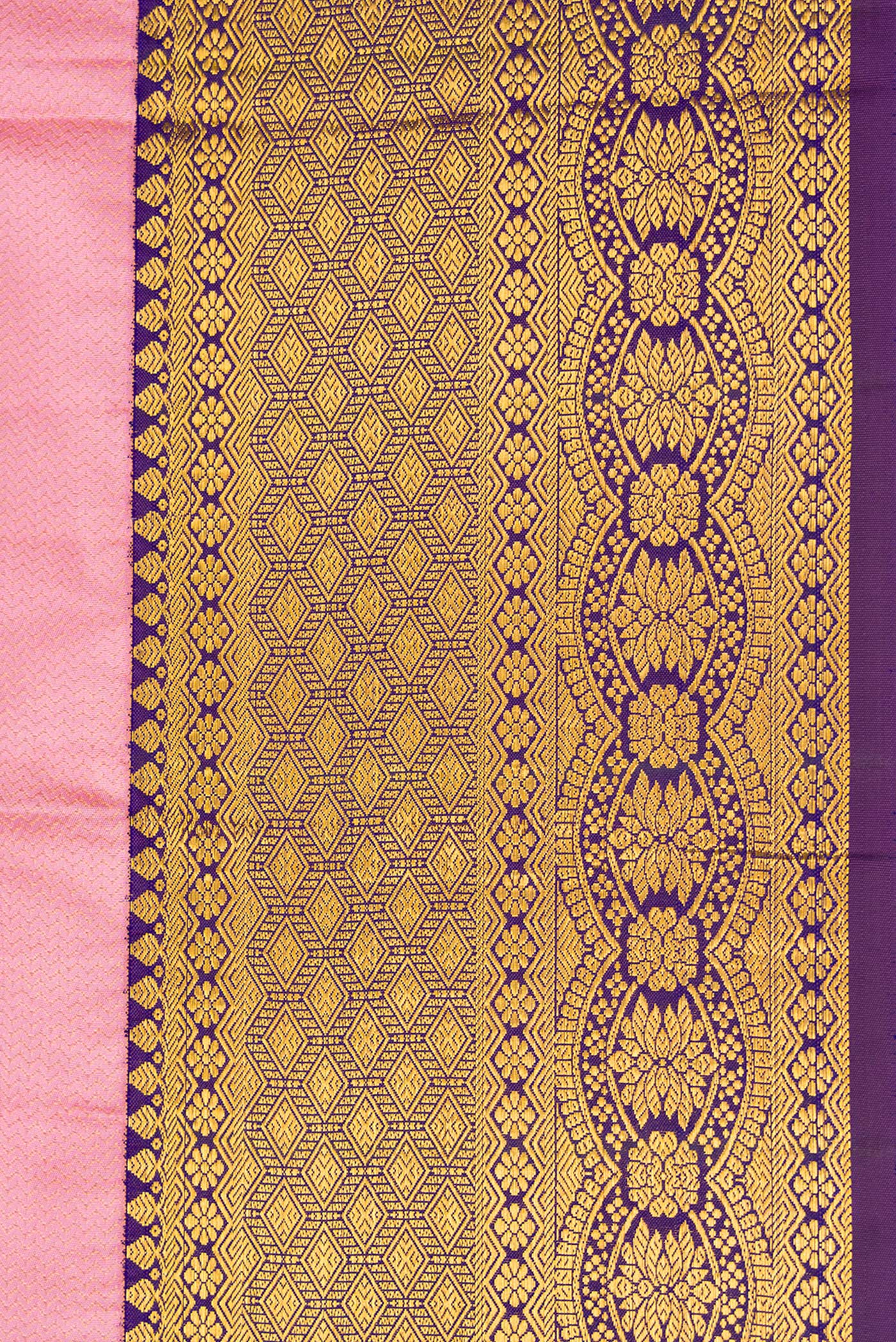 Border image of Pink Dual Tone Kanchipuram Silk Saree with Zari Brocade on the body and Zari Border. 