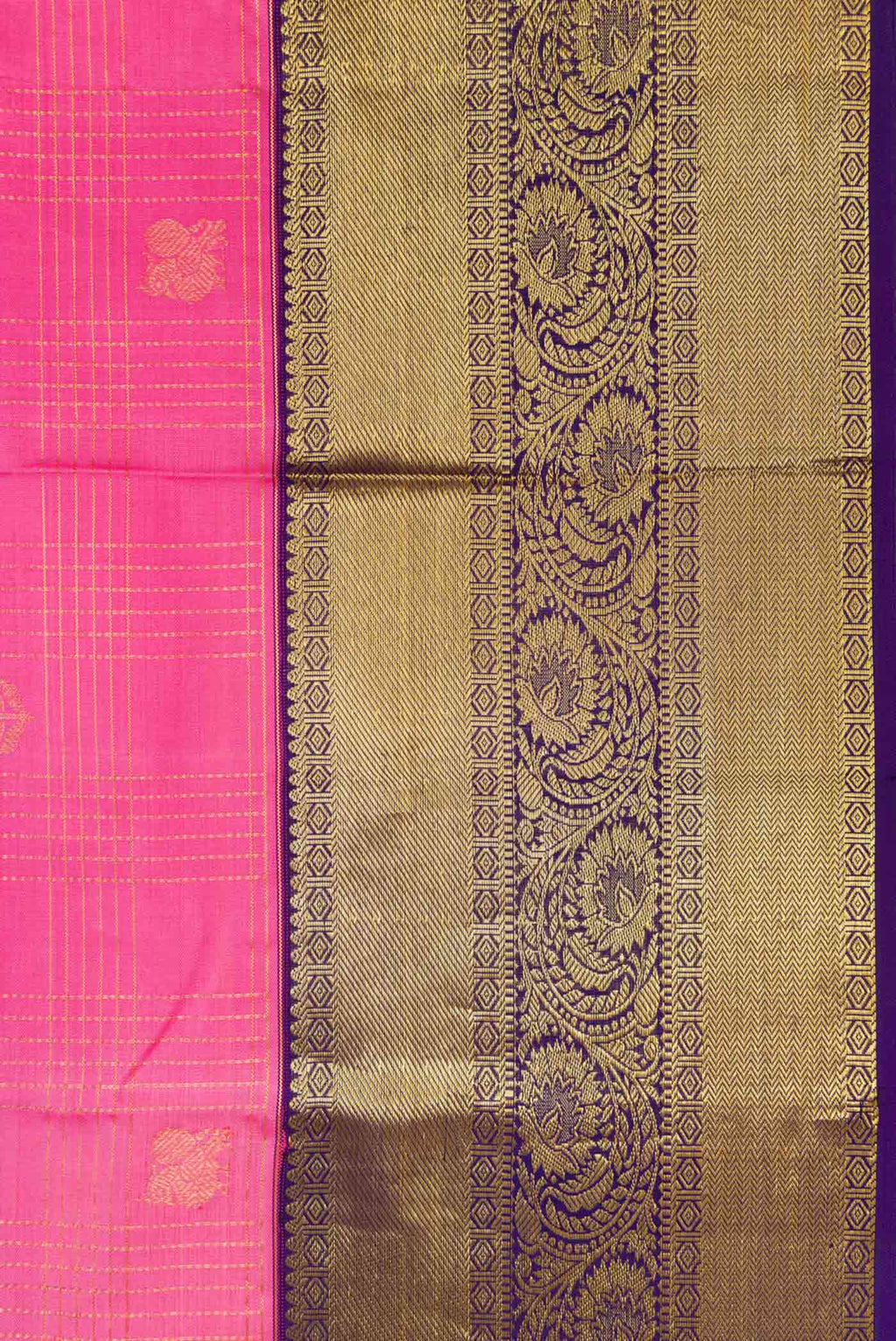 Border image of Pink Dual Tone Kanjivaram Silk Saree with Checked design on the body and Zari Border. 