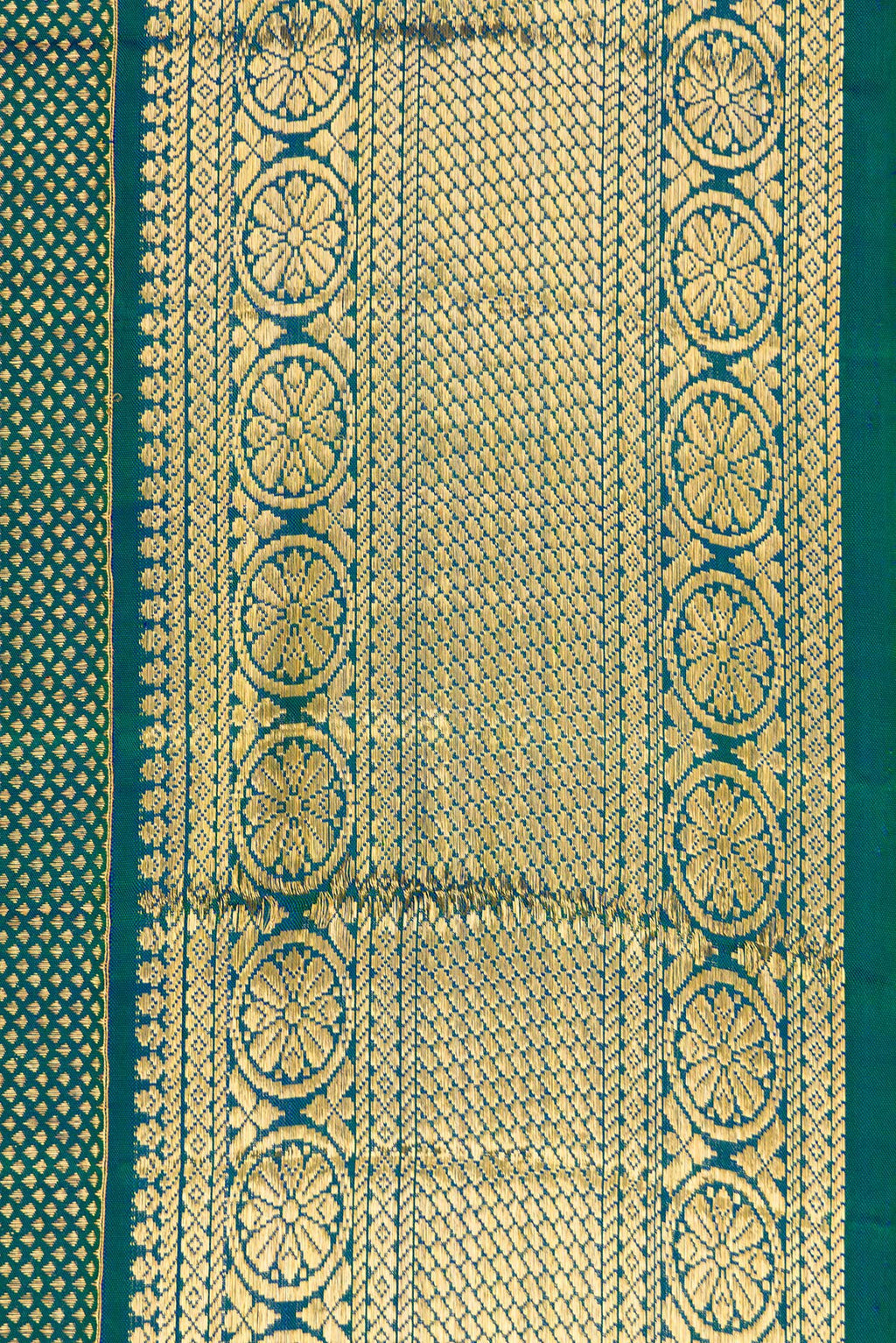 Border image of Peacock Blue Dual Tone Kanjivaram Silk Saree with Zari Brocade on the body and Zari Border. 