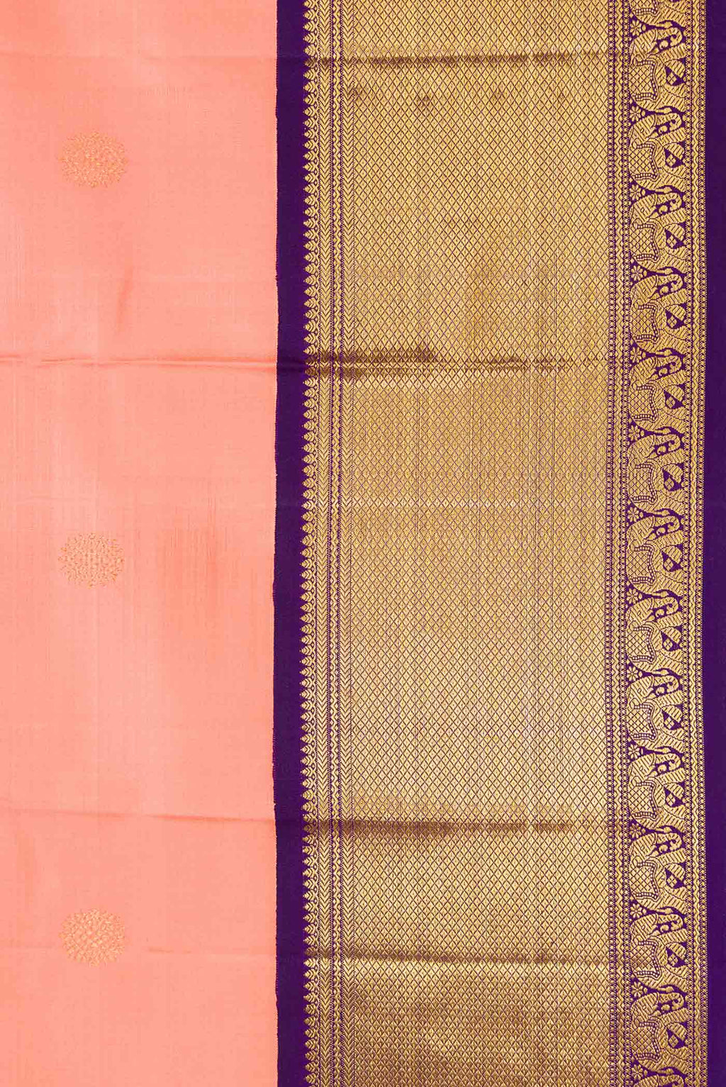 Border image of Peach Dual Tone Kanchipuram Silk Saree with Zari Butta on the body and Zari Border. 