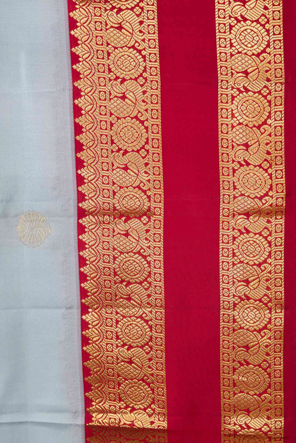 Border image of Grey Dual Tone Kanchipuram Silk Saree with Zari Butta on the body and Zari Border