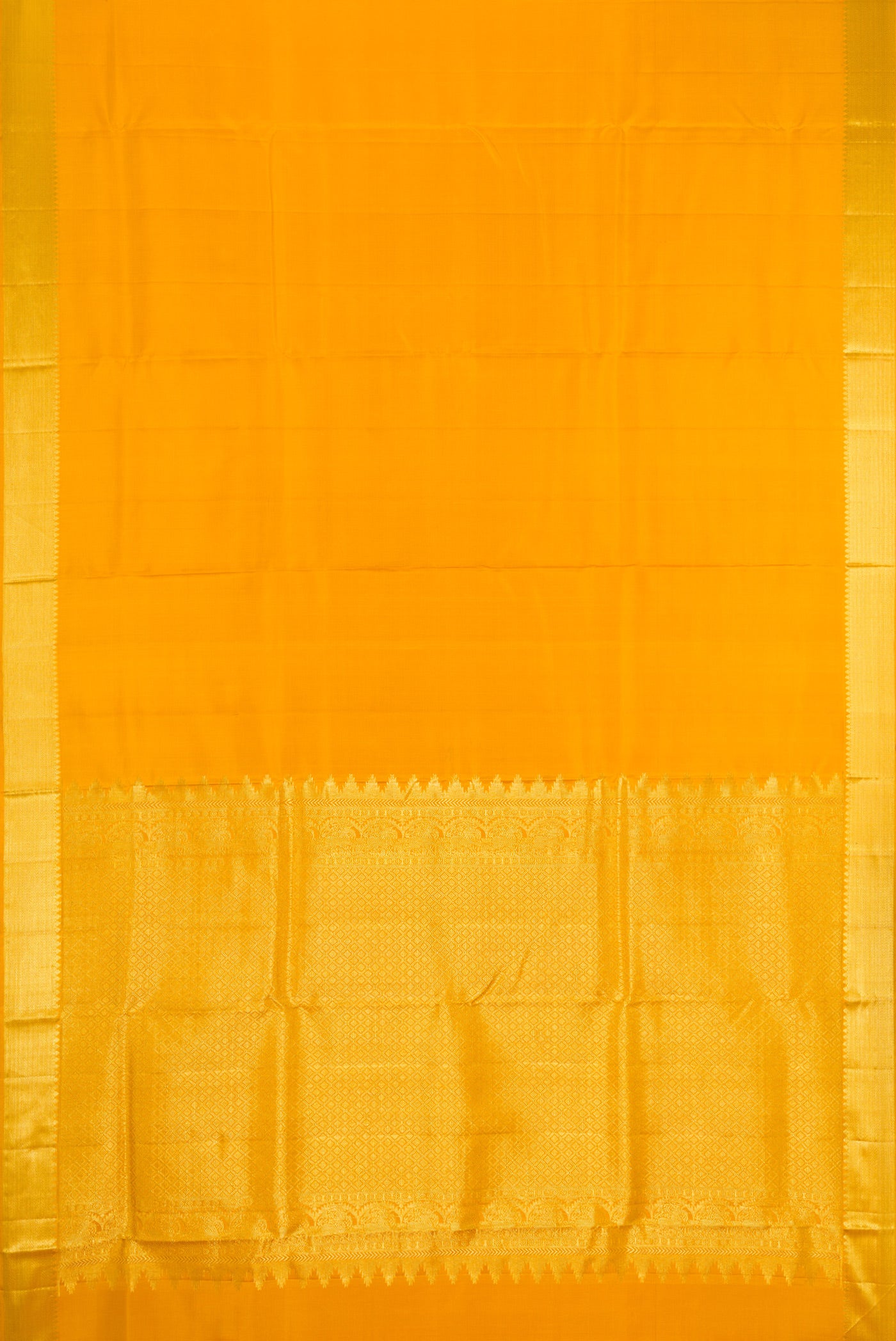 Flat view of Mustard Dual Tone Kanjivaram Silk Nine Yards Saree with Plain Body and Zari Border. 