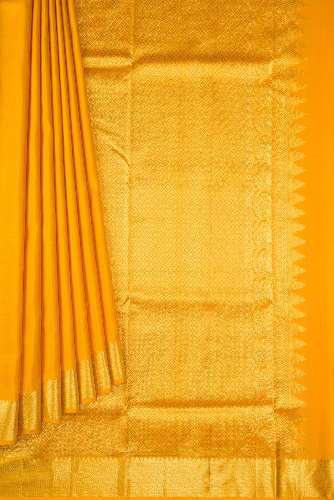 Pleats and pallu of Mustard Dual Tone Kanjivaram Silk Nine Yards Saree with Plain Body and Zari Border. 