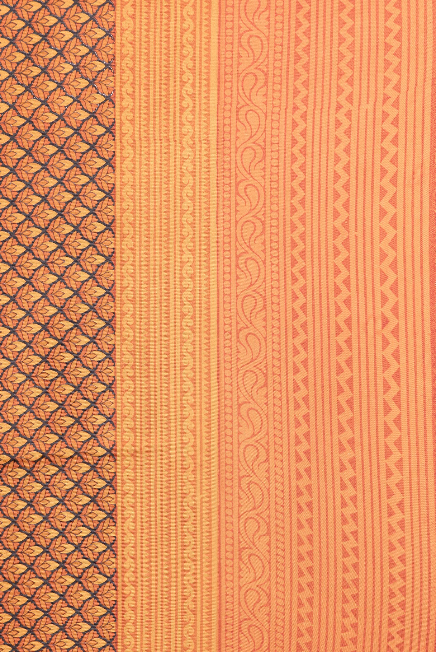 Border image of Orange Dual Tone Printed Silk Saree with Printed design on the body and Printed Border. 