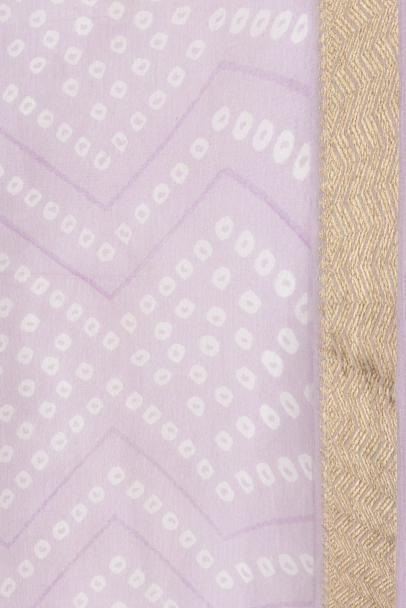 Border image of Lavender Dual Tone Mysore Georgette Saree with Bandhani Print on the body and Zari Border. 