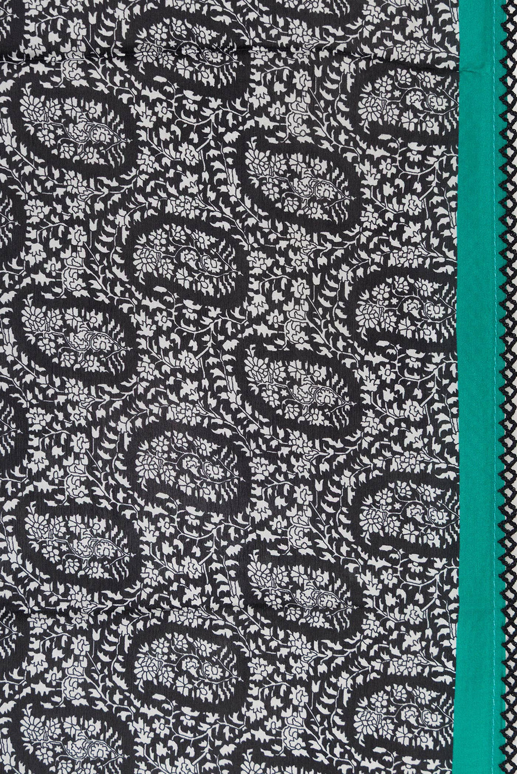 Border image of Black Dual Tone Printed Silk Saree with Printed design on the body and Embroidery Border. 