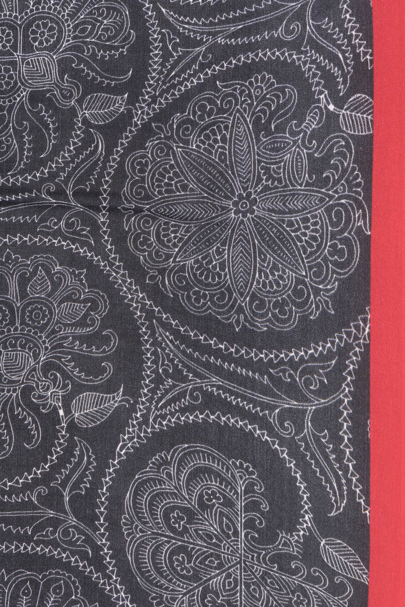 Border image of Black Dual Tone Printed Silk Saree with Printed design on the body and Plain Border. 
