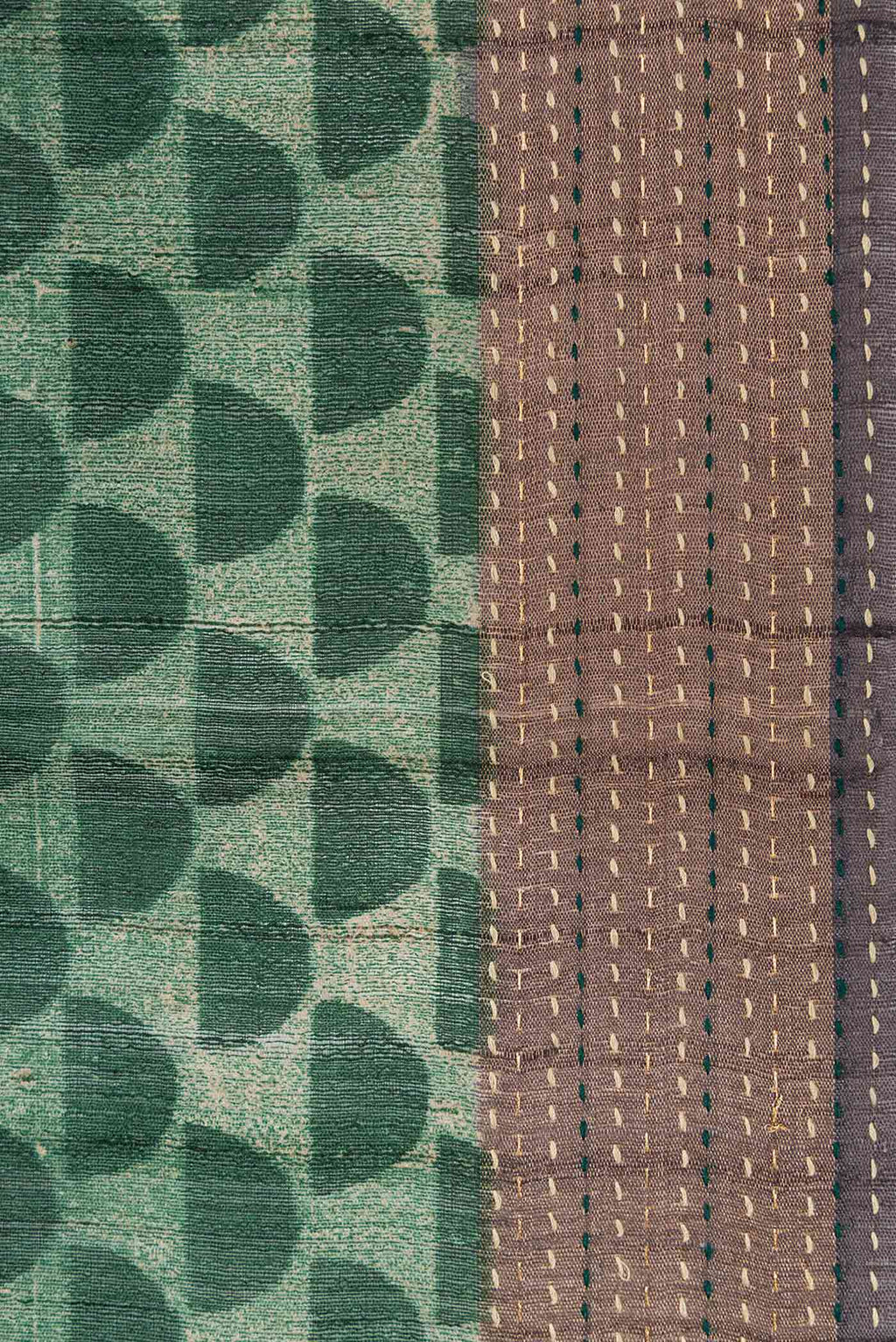 Border image of Green Dual Tone Tussar Silk Saree with Printed design on the body and Embroidery Border. 