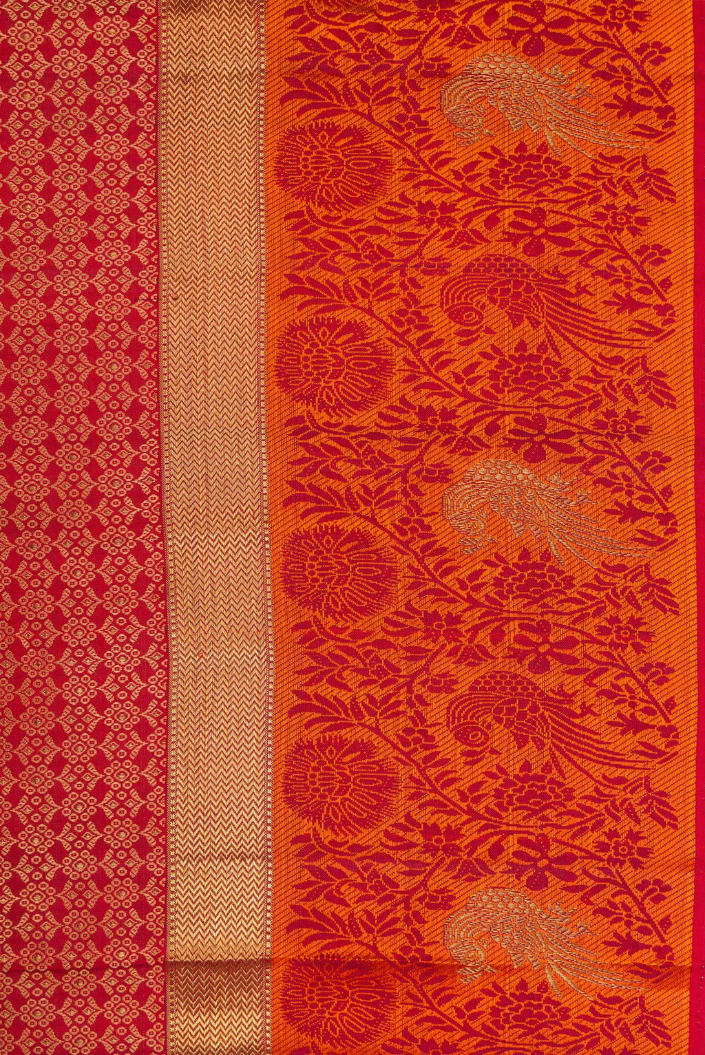 Border image of Pure Silk Pure Zari Maroon Dual Tone Kanchipuram Saree with Jacquard design on the body and Fancy Border. 