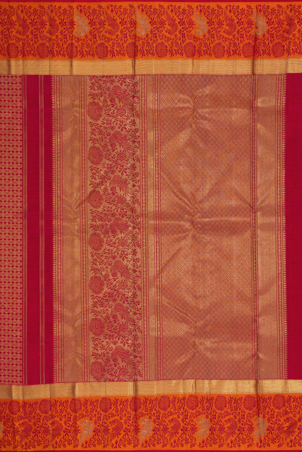 Close up image of the pallu of Pure Silk Pure Zari Maroon Dual Tone Kanchipuram Saree with Jacquard design on the body and Fancy Border. 