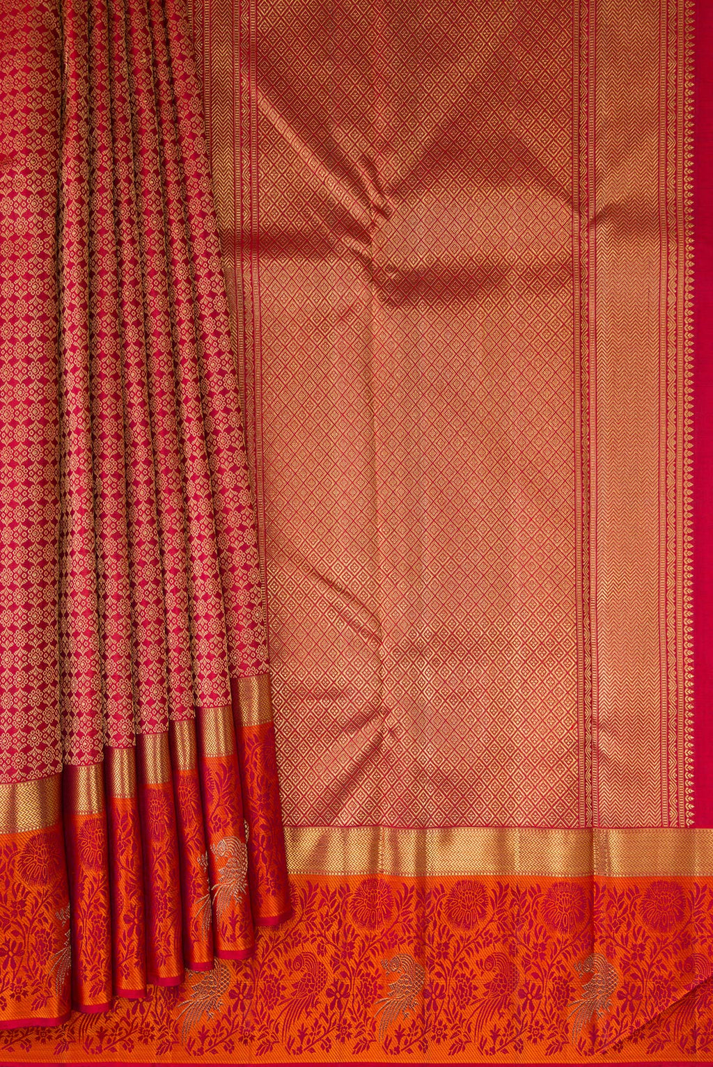 Pleats and pallu of Pure Silk Pure Zari Maroon Dual Tone Kanchipuram Saree with Jacquard design on the body and Fancy Border. 