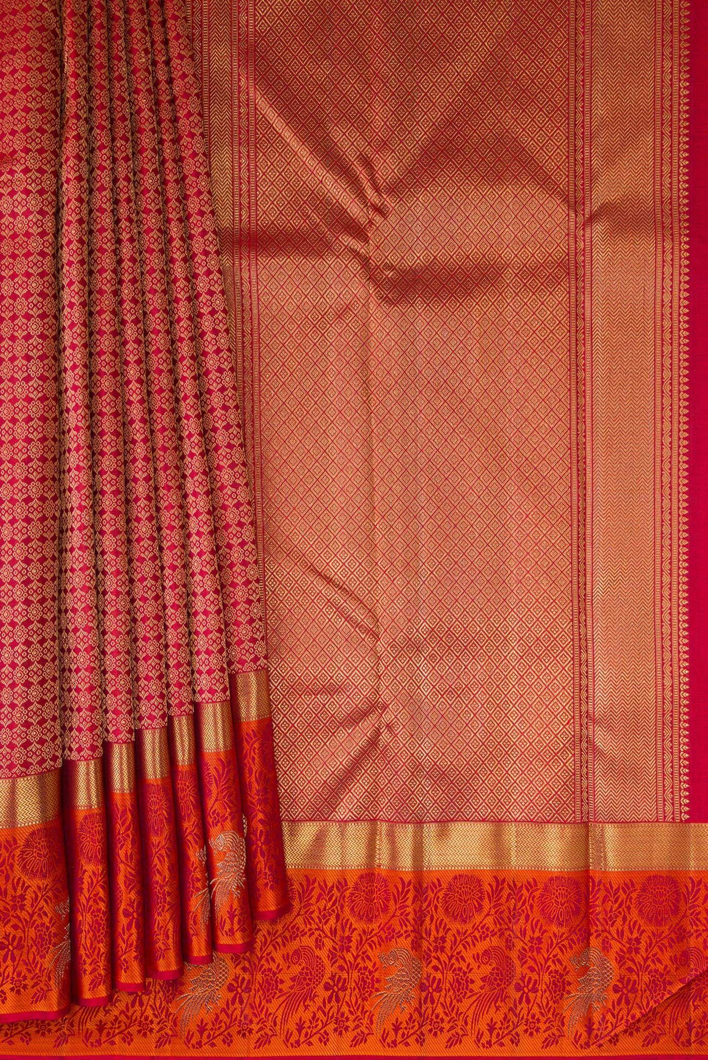 Pleats and pallu of Pure Silk Pure Zari Maroon Dual Tone Kanchipuram Saree with Jacquard design on the body and Fancy Border. 