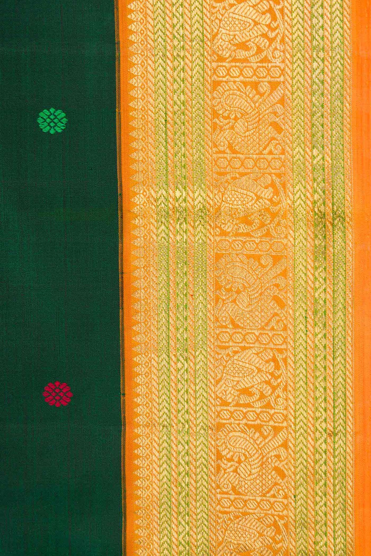 Border image of Bottle Green Dual Tone Kanchipuram Silk Saree with Thread Butta on the body and Zari Border