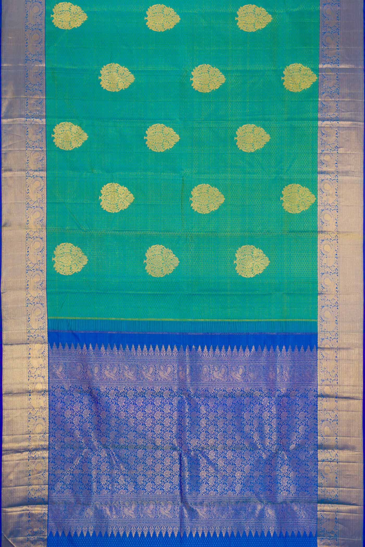 Flat view of Green Dual Tone Kanchipuram Silk Saree with Jacquard With Zari Butta on the body and Zari Border. 