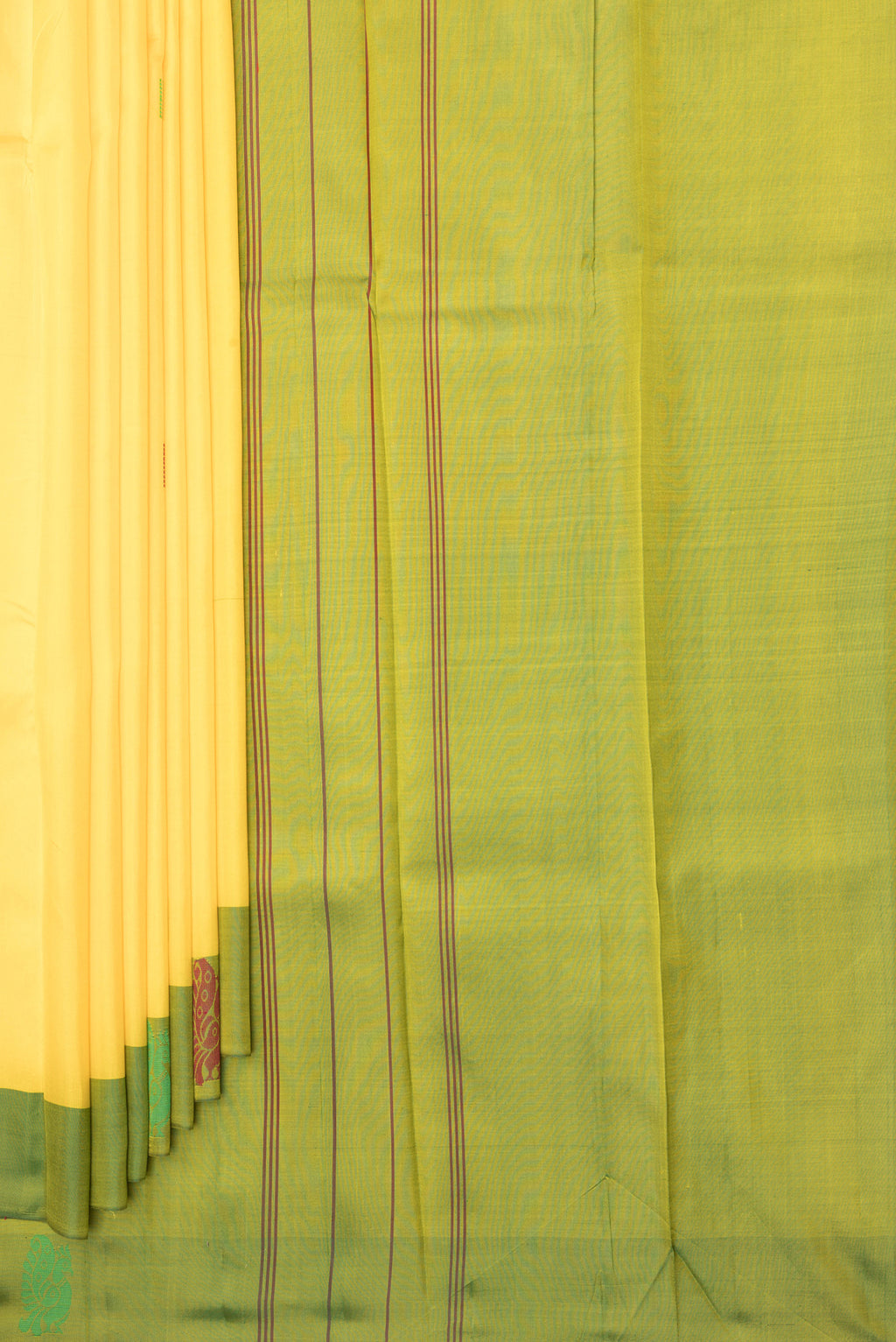 Pleats and pallu of Pure Silk Yellow Kanchipuram Saree with Thread Butta on the body and Thread Border. 