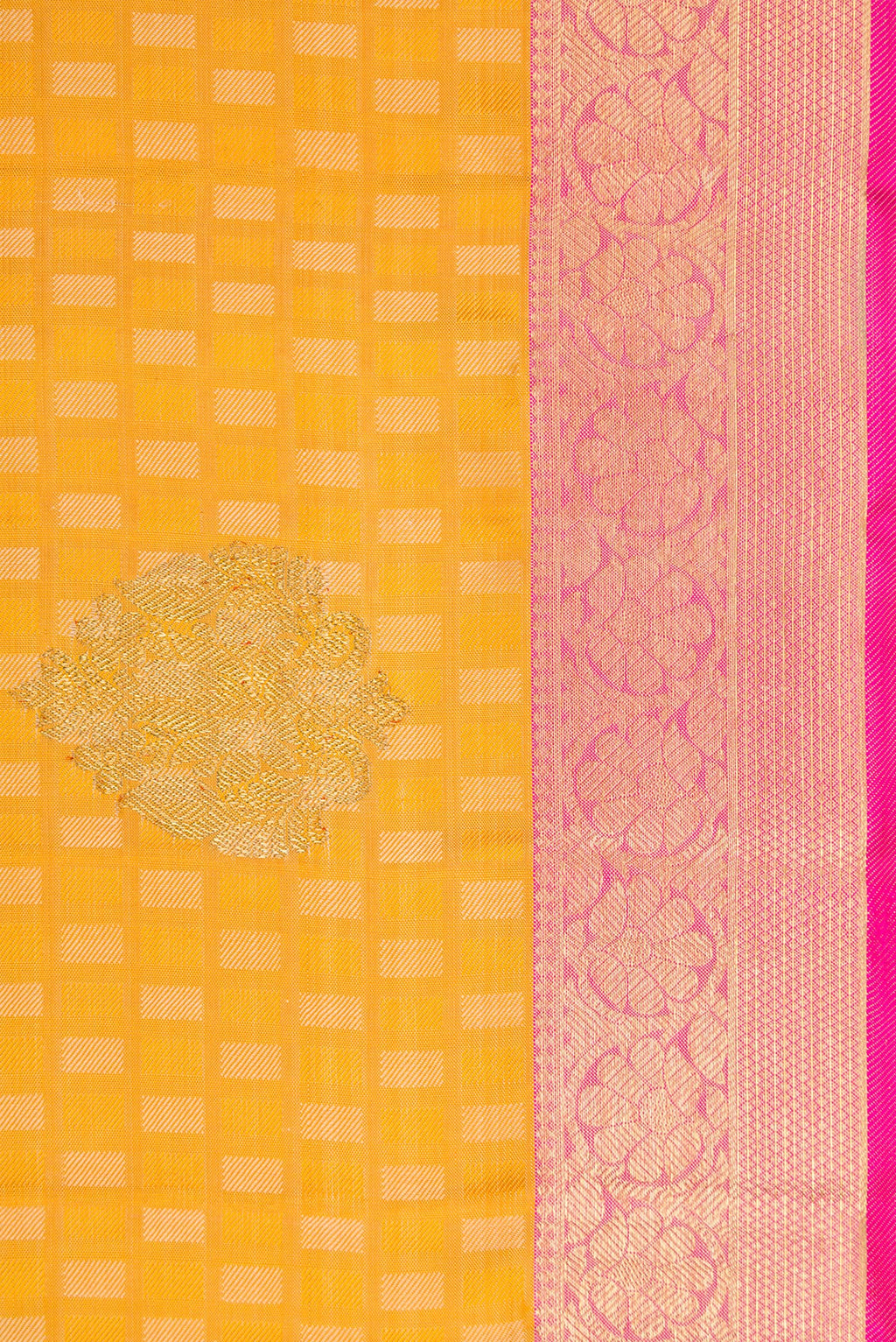 Border image of Pure Silk Pure Zari Gold Dual Tone Kanjivaram Saree with Jacquard With Zari Butta on the body and Zari Border. 