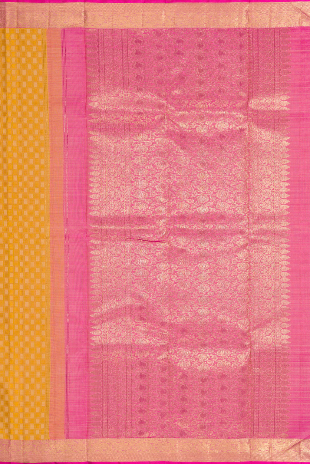 Close up image of the pallu of Pure Silk Pure Zari Gold Dual Tone Kanjivaram Saree with Jacquard With Zari Butta on the body and Zari Border. 