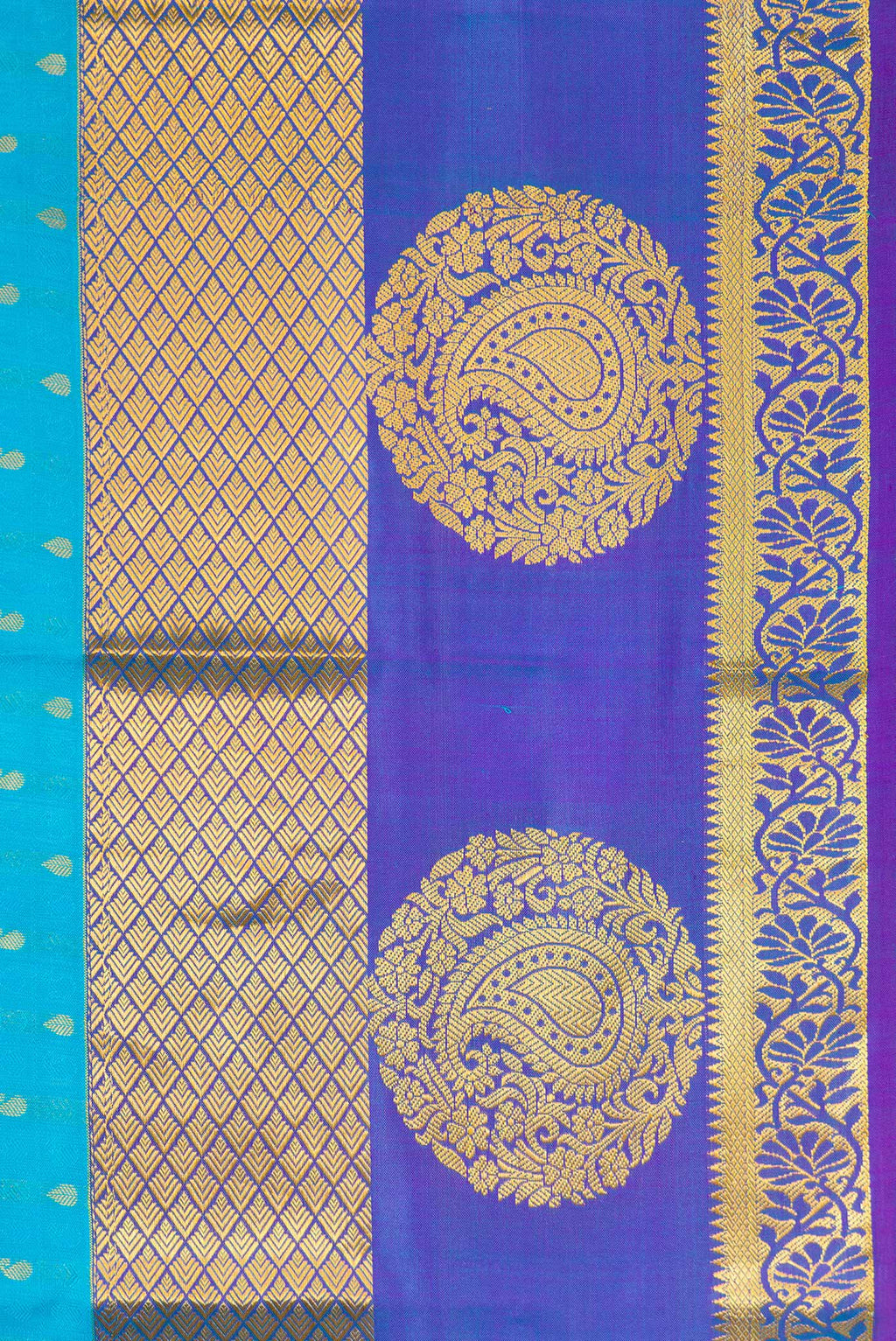 Border image of Sky Blue Dual Tone Kanjivaram Silk Saree with Jacquard With Zari Butta on the body and Fancy Border. 
