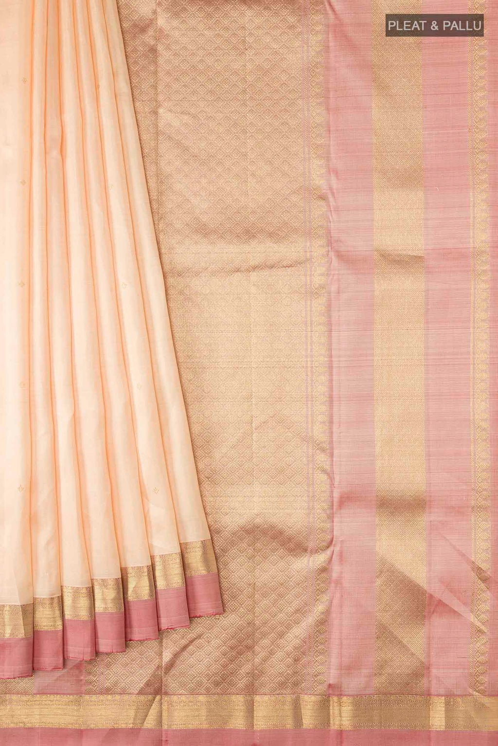 pleats pallu