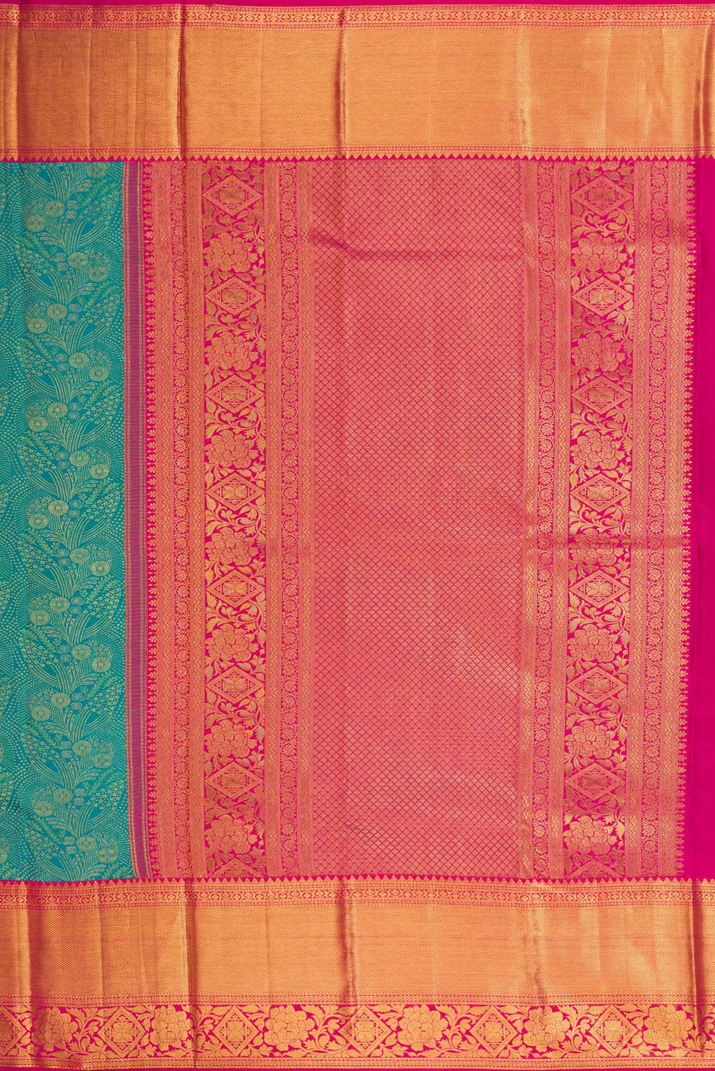 Close up image of the pallu of Green Dual Tone Kanjivaram Silk Saree with Zari Brocade on the body and Zari Border. 
