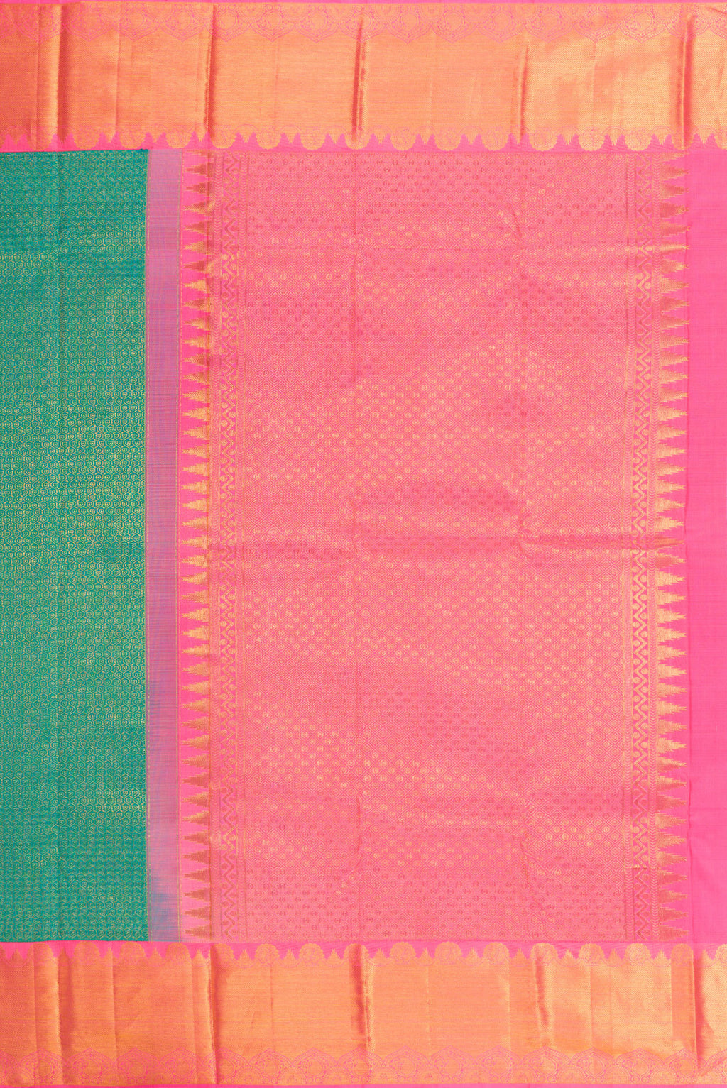 Close up image of the pallu of Sea Green Dual Tone Kanjivaram Silk Saree with Zari Brocade on the body and Zari Border. 