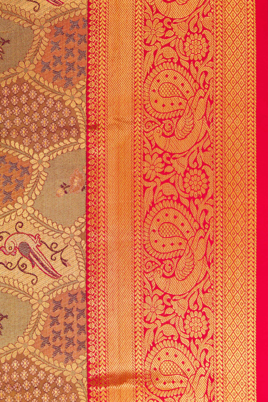 Border image of Pure Silk Pure Zari Gold Dual Tone Kanjivaram Tissue Saree with Zari Brocade on the body and Zari Border. 