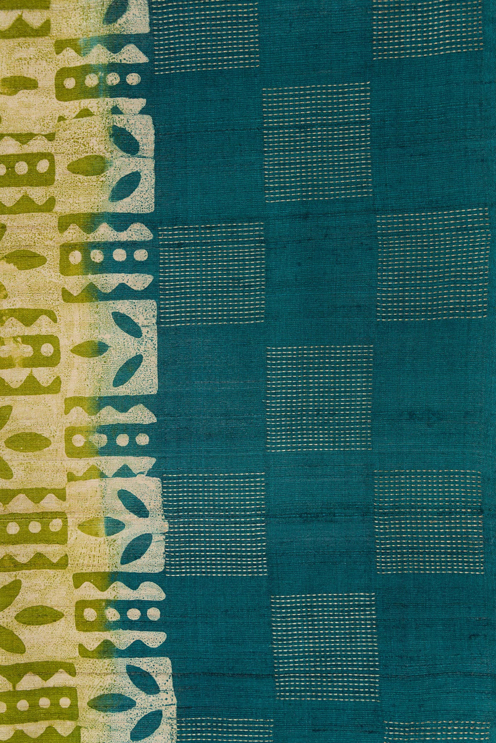 Border image of Mehandi Green Dual Tone Tussar Silk Saree with Printed design on the body and Fancy Border. 
