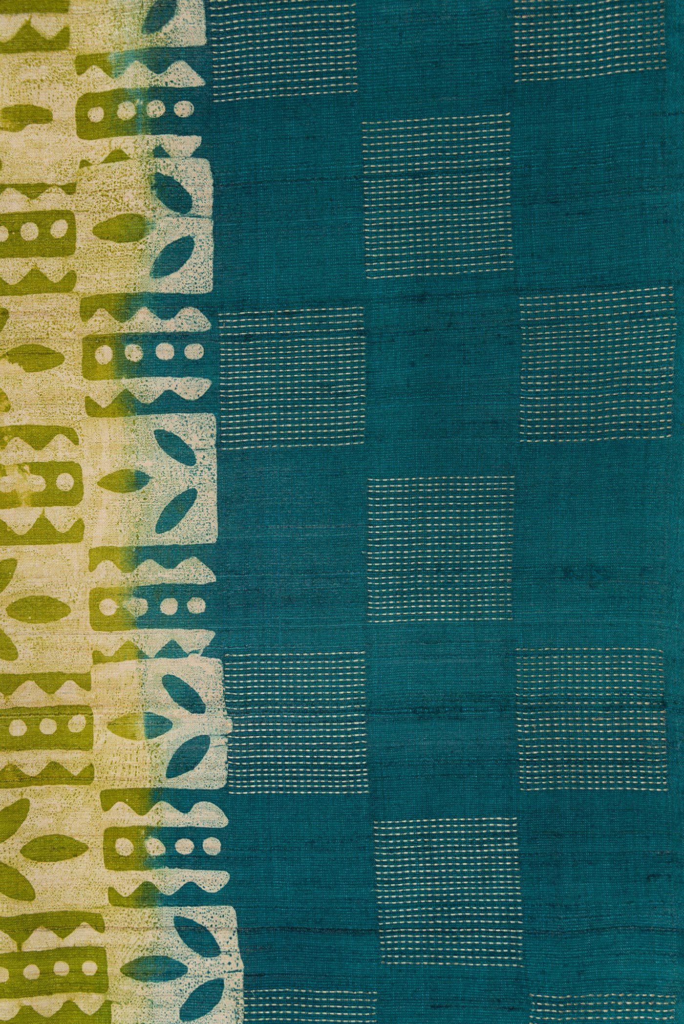 Border image of Mehandi Green Dual Tone Tussar Silk Saree with Printed design on the body and Fancy Border. 