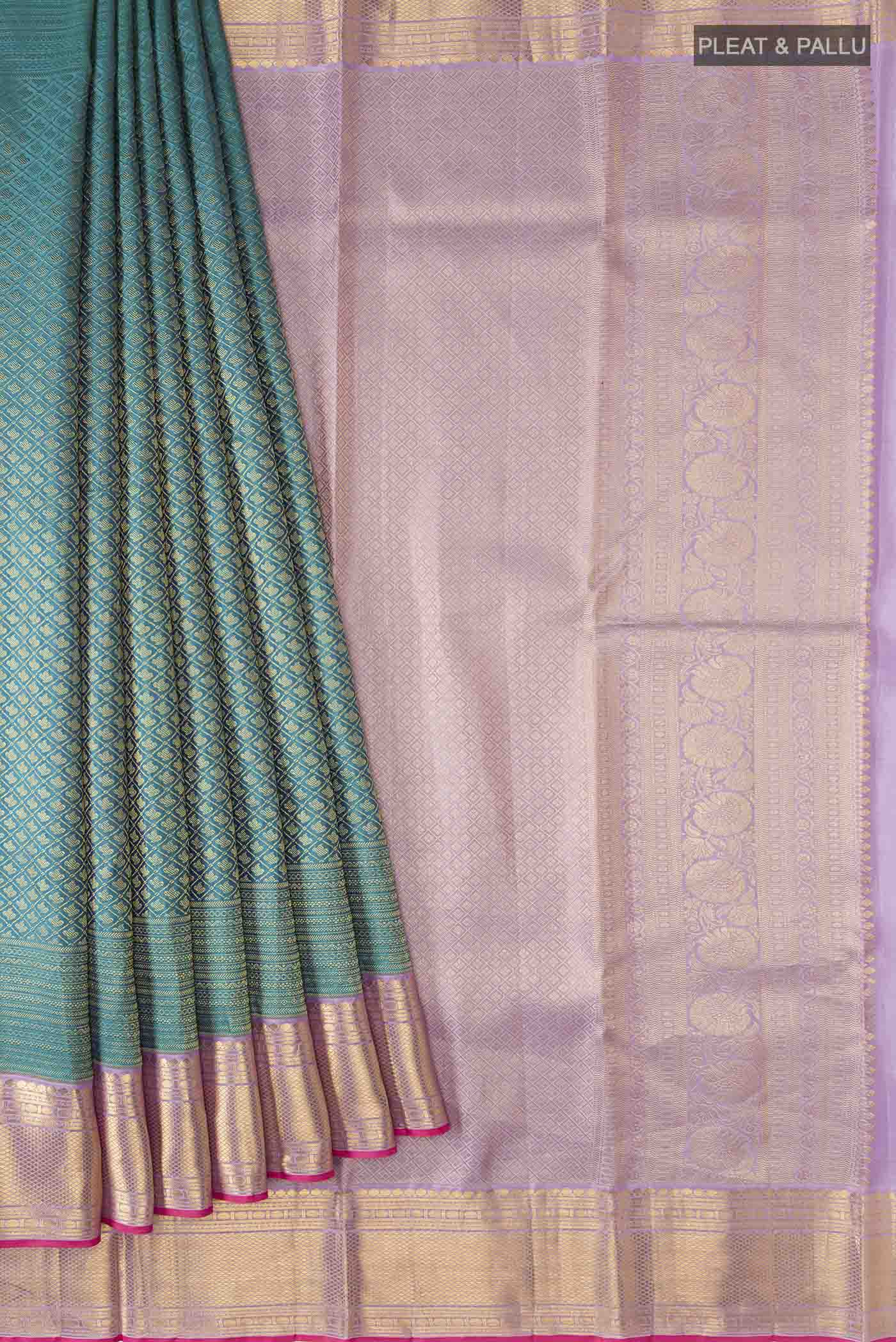 pleats pallu