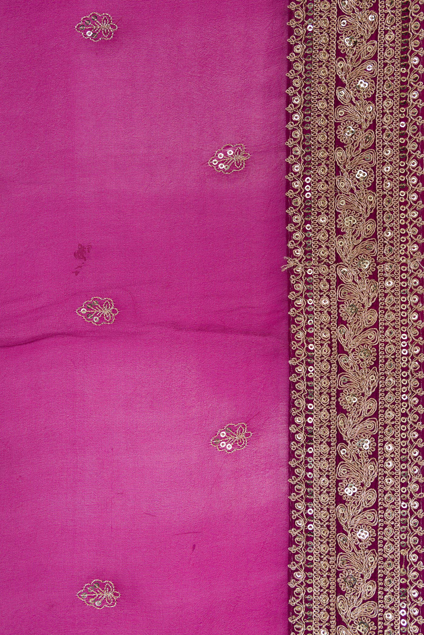 Border image of Magenta Dual Tone Organza Silk Saree with Embroidery on the body and Embroidery Border. 
