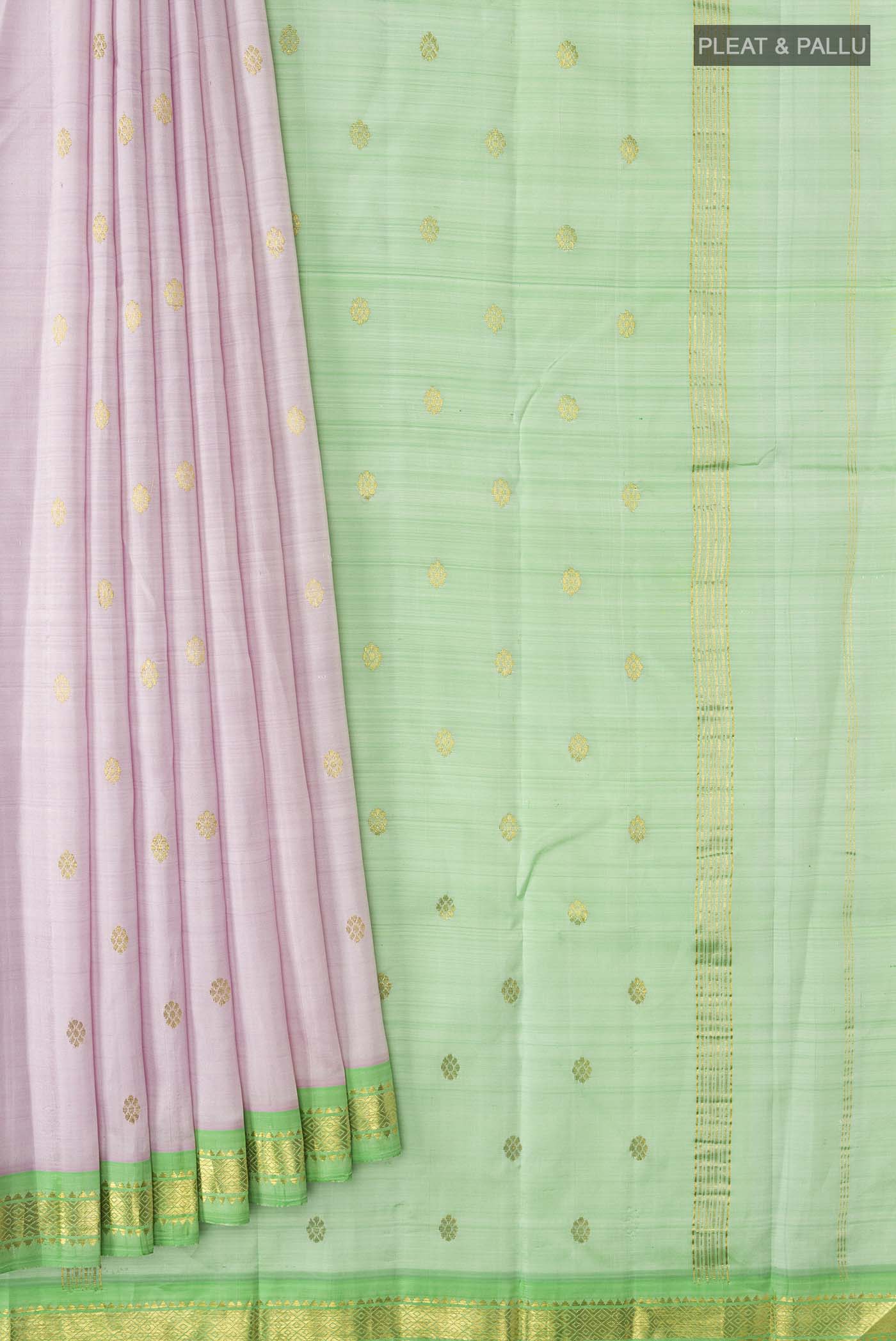 pleats pallu