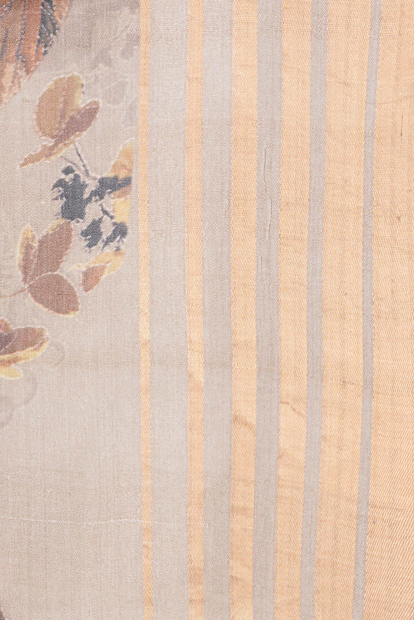 Border image of Beige Dual Tone Tussar Silk Saree with Printed design on the body and Zari Border. 