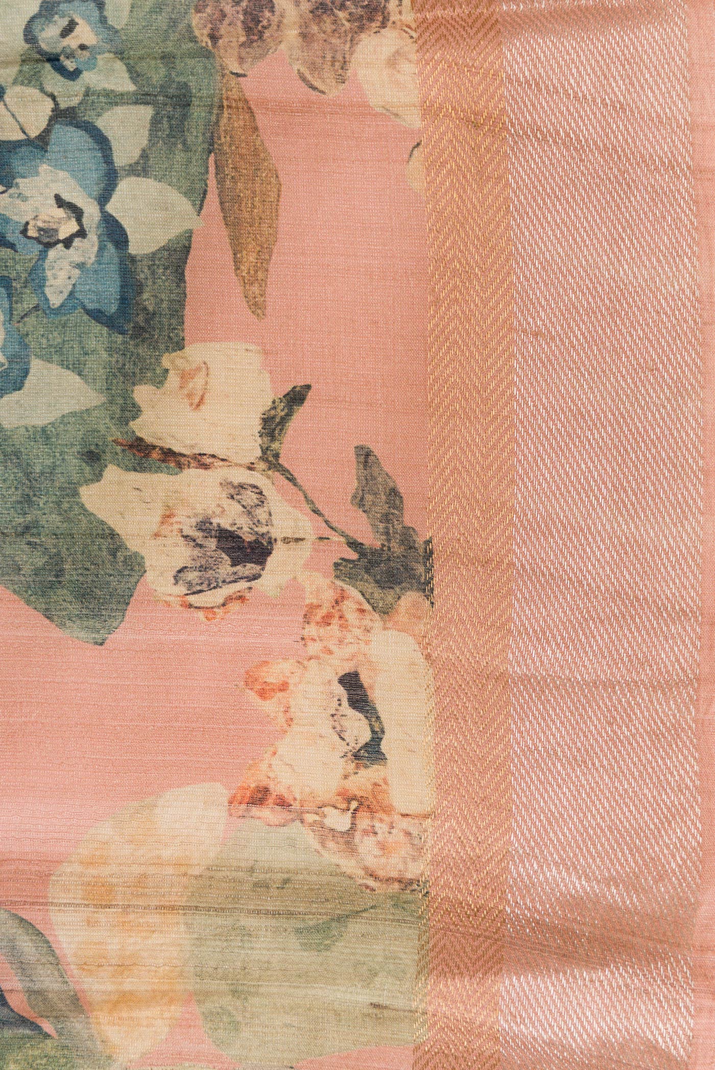 Border image of Rose pink Dual Tone Tussar Silk Saree with Printed design on the body and Zari Border. 