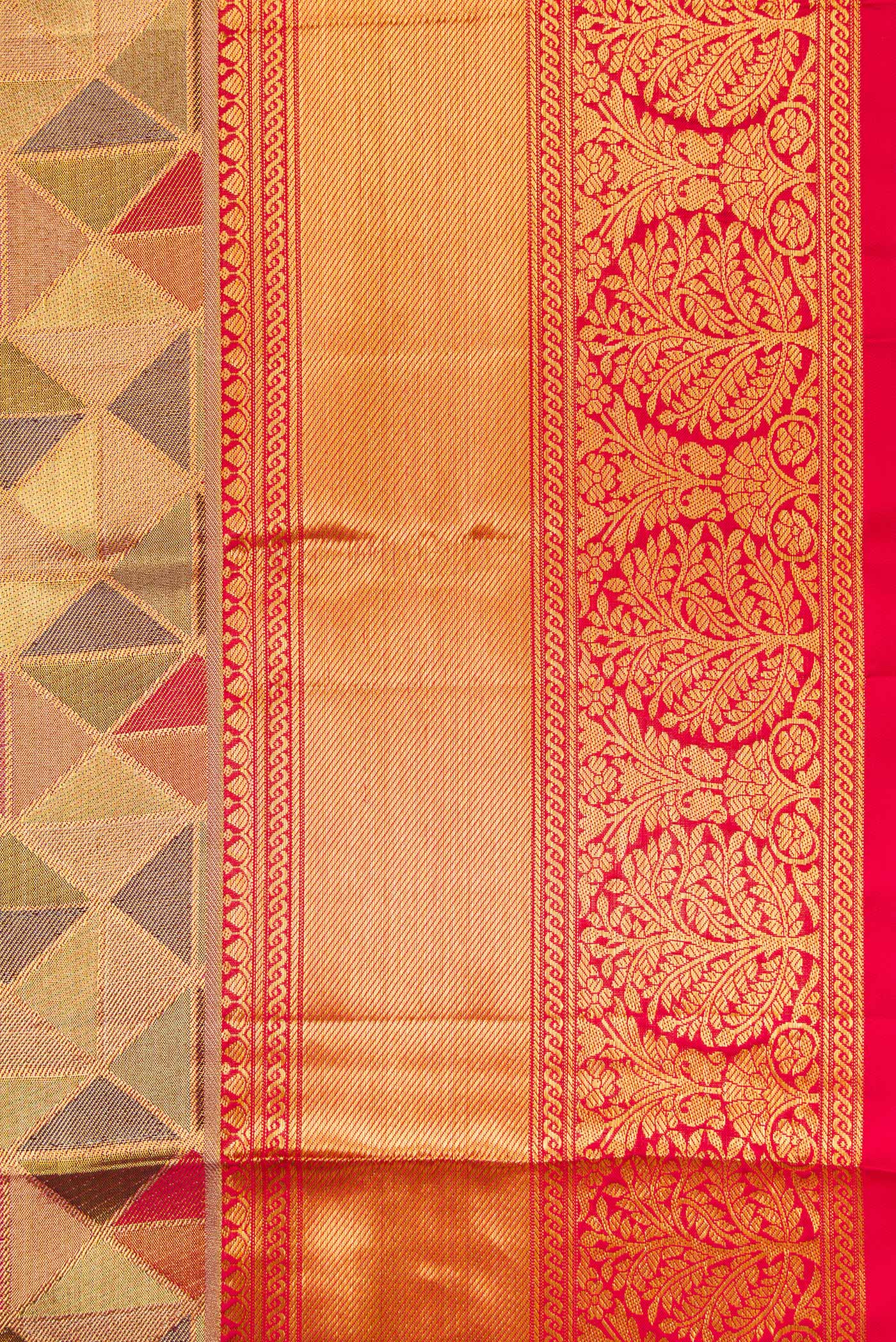 Border image of Gold Dual Tone Kanjivaram Tissue Silk Saree with Zari Brocade on the body and Zari Border. 