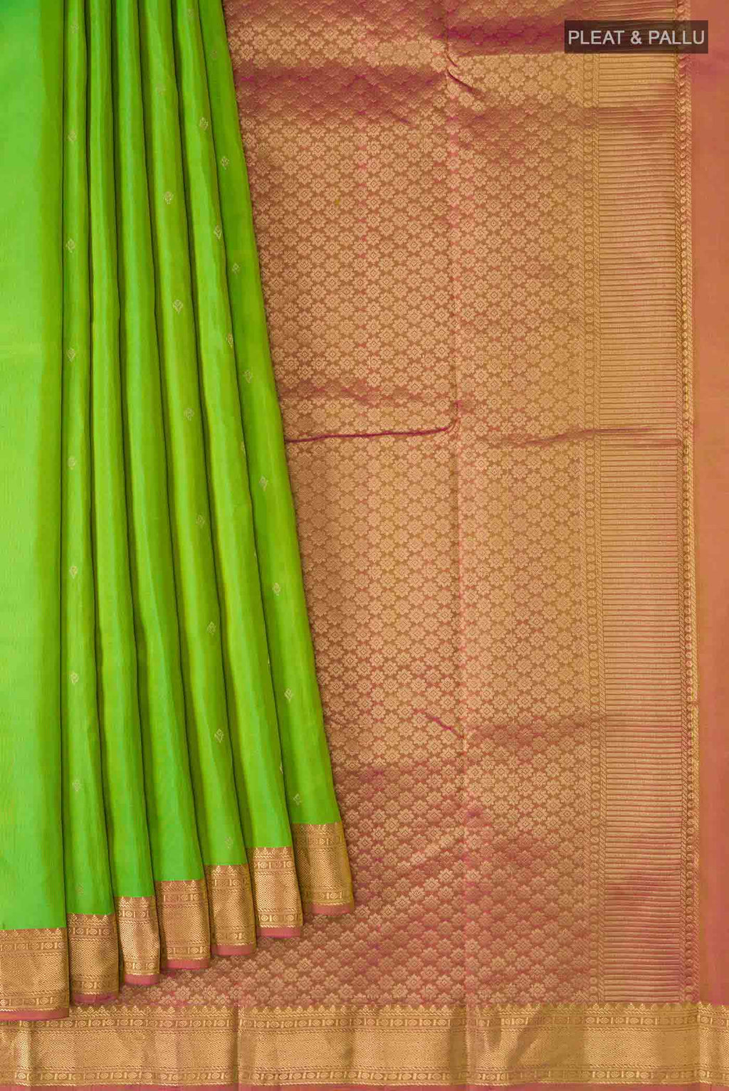 pleats pallu