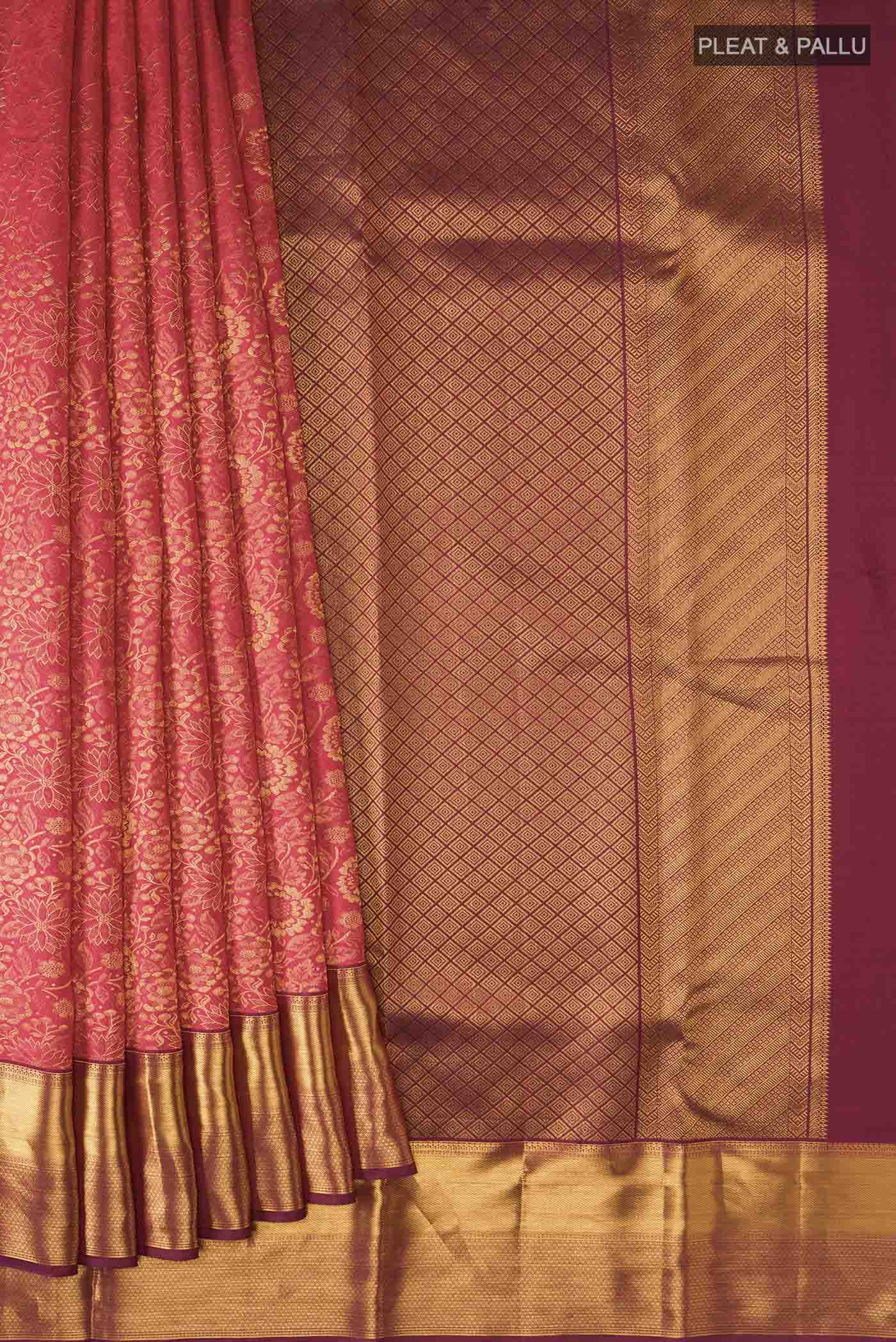 pleats pallu