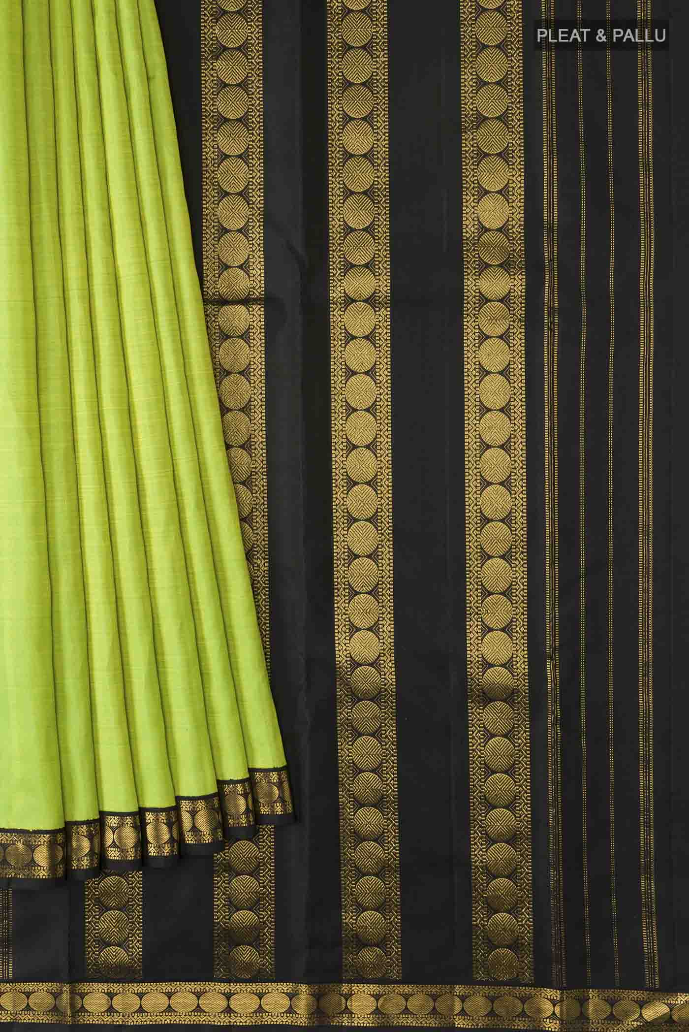 pleats pallu
