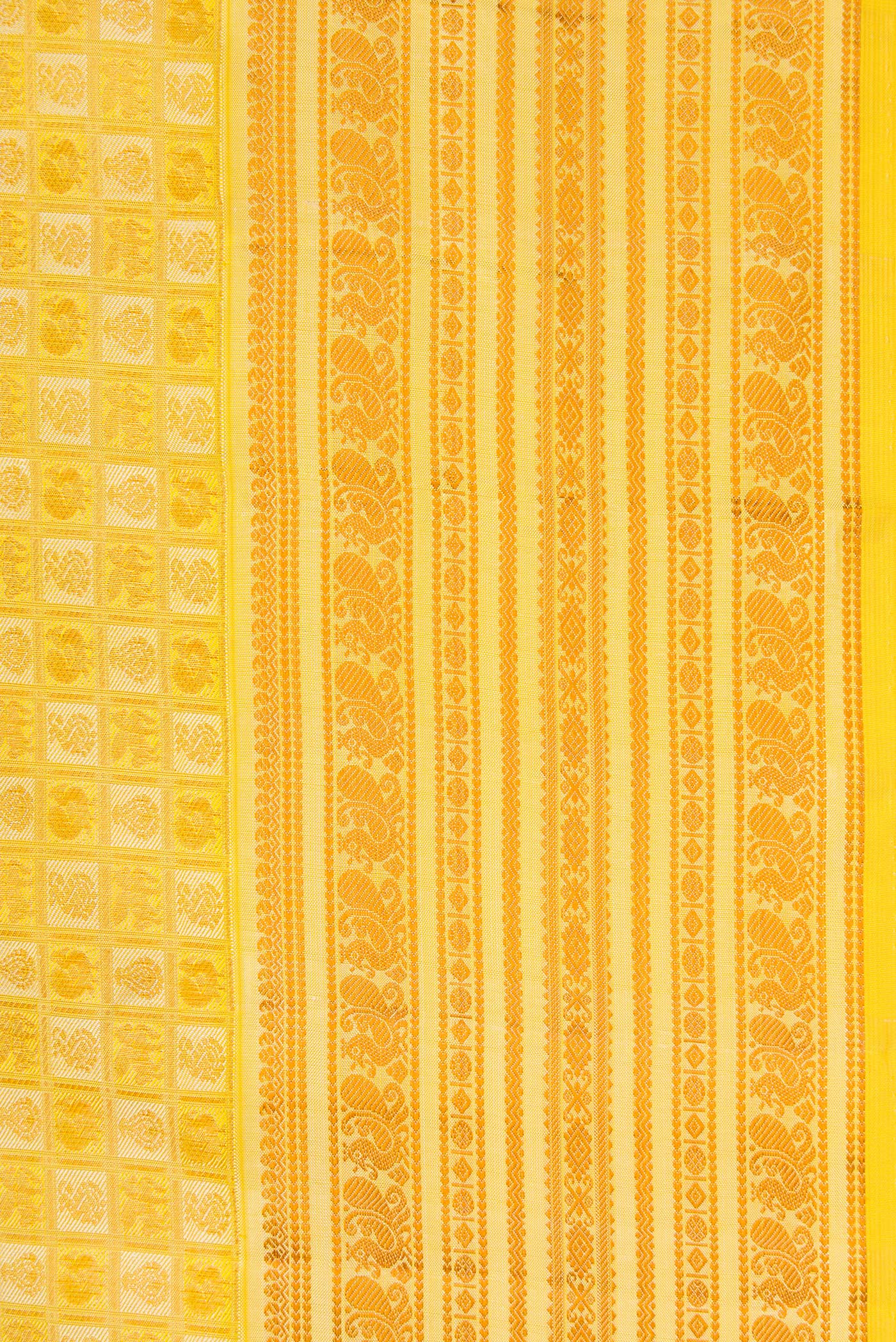 Border image of Gold Dual Tone Kanjivaram Silk Saree with Jacquard design on the body and Thread Border. 