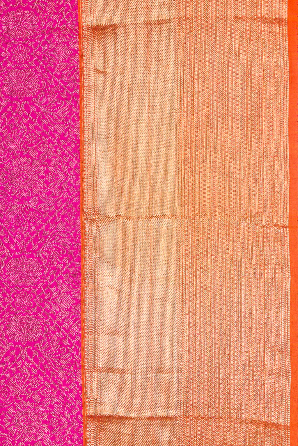 Border image of Pink Dual Tone Kanchipuram Silk Saree with Zari Brocade on the body and Zari Border. 