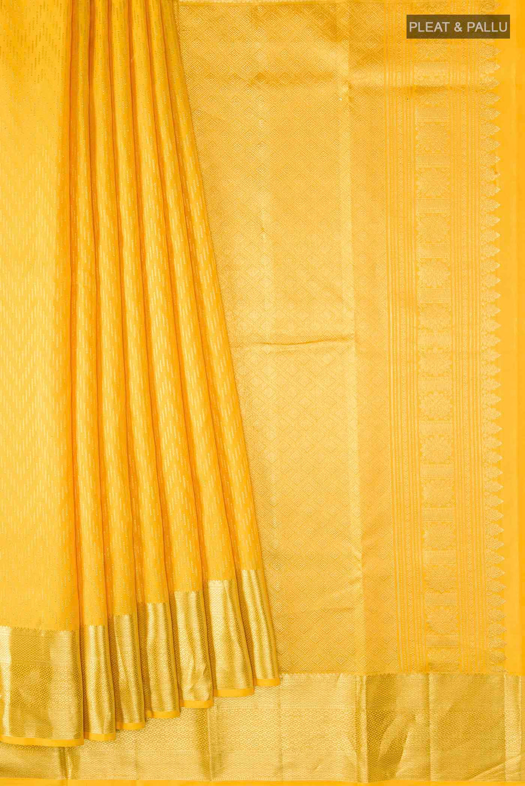pleats pallu