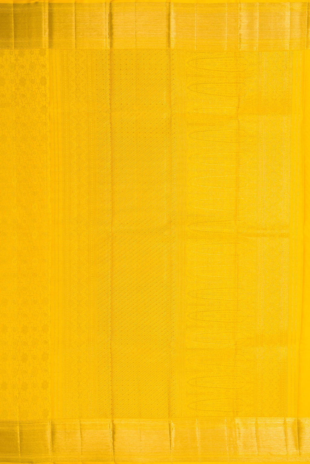 Close up image of the pallu of Yellow Dual Tone Kanjivaram Silk Saree with Zari Brocade on the body and Zari Border. 
